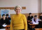 Eminenta profesoară Mihaela Dascălu revine la catedră! Va preda la Fălticeni cursuri pentru atestate Cambridge