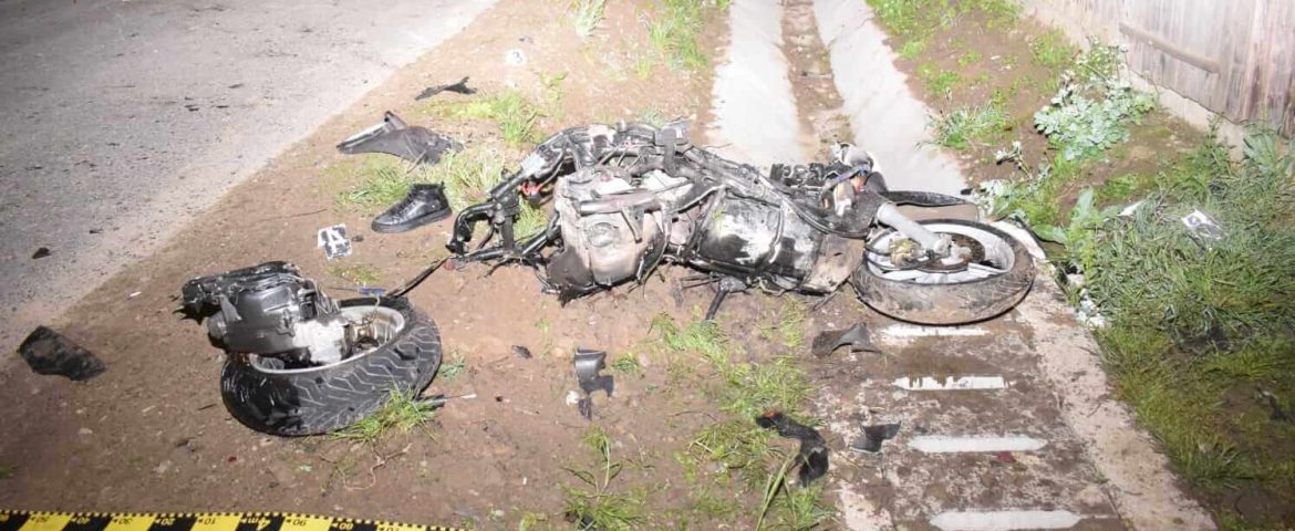 Accident cumplit pe raza orașului Dolhasca. Un motoscuter s-a făcut praf. Două persoane și-au pierdut viața