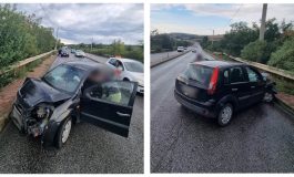 Flagrant al polițiștilor din Fălticeni. Șoferiță  urmărită în traficul auto. Era băută și s-a oprit cu mașina în glisieră