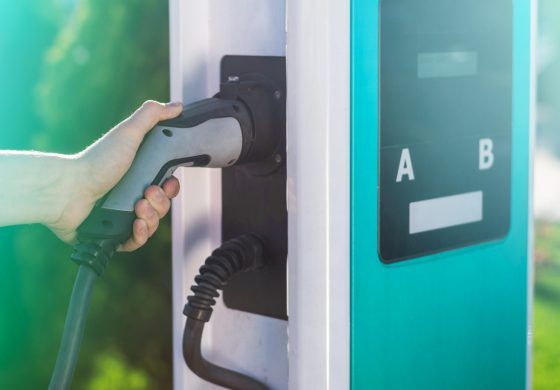 Anunț de achiziție publică. Lucrări de construcţii stații de reîncărcare pentru vehicule electrice în comuna Boroaia