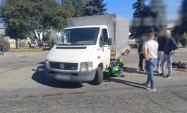 Accident rutier în Fălticeni. Motociclist transportat la spital. Coliziune produsă în zona fostei Maternități