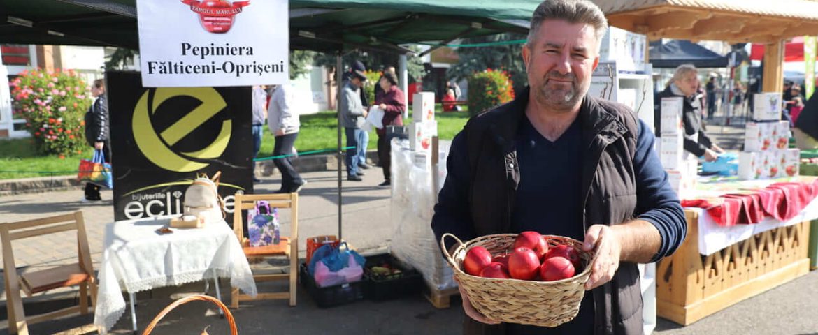 Premieră la Târgul Mărului. Un fălticenean expune soiul „Red Love”. Mărul are gust exotic și efect anticancerigen