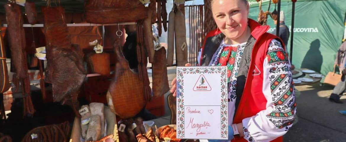 Târgul Mărului 2024. Am vizitat standul Raitar. Produsele din carne porc Mangalița au fost cele mai căutate