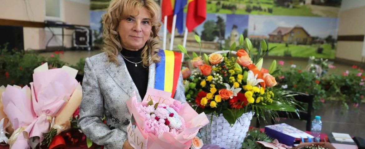 Maria Tomescu rămâne singura femeie primar din zona Fălticeni. Al treilea mandat începe cu  proiecte noi