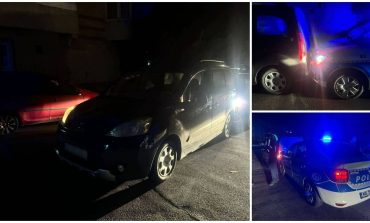 Doi indivizi au furat un autoturism din Fălticeni. Polițiștii i-au urmărit în trafic. Făptașii au reușit să fugă fără mașină