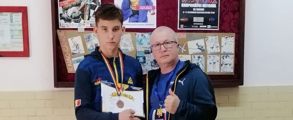 Fălticeneanul Sebastian Boambă intră în Lotul Național de Box. Tânărul va participa la un turneu internațional