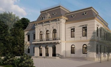 Lucrările de restaurare la clădirile Primăriei din Fălticeni și Casei Căsătoriilor vor fi încheiate în luna august