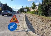 Au început lucrările de modernizare pe strada  Sucevei. Piste pentru biciclete, asfalt, pavaje și un nou sens giratoriu