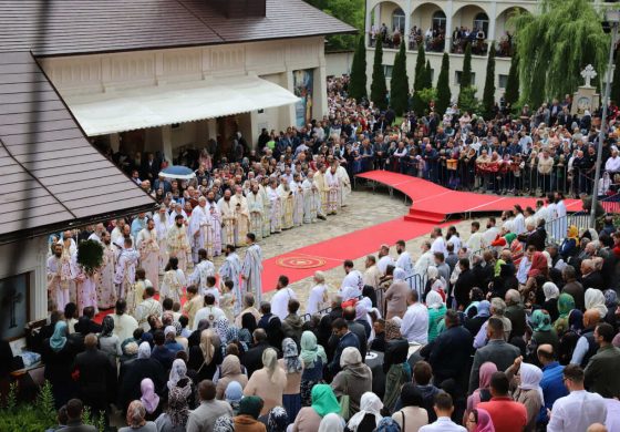 Sărbătoarea Sfântului Ierarh Glicherie. Numeroși pelerini din țară au venit să se roage la Mănăstirea Slătioara