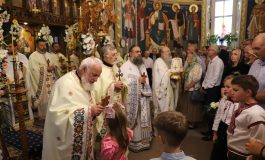 Hramul Bisericii Albe și al satului Rădășeni. Sfinții Apostoli Petru și Pavel au fost prăznuiți printr-o slujbă înălțătoare