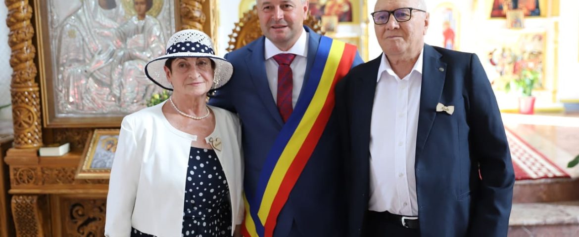 Un moment unic în familia primarului Cătălin Coman. Și-a celebrat părinții cu ocazia celor 50 de ani de căsnicie