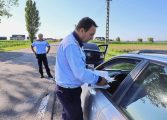 Polițiștii fălticeneni au amendat drastic doi șoferi foarte grăbiți. Aceștia circulau cu 114 și 120 km/h în localitate