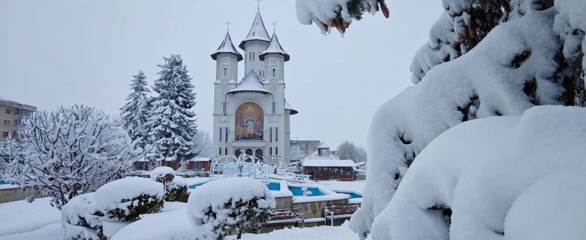 Avertizare meteo pentru zona Fălticeni. Ninsorile revin din această noapte. Vor fi condiții pentru formarea poleiului