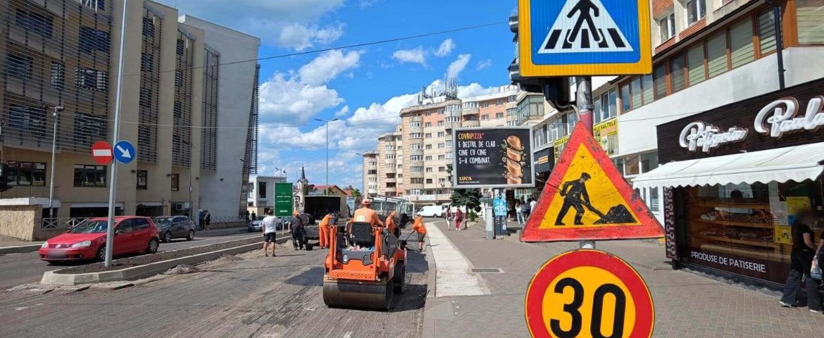 Noi restricții de circulație au intrat în vigoare în centrul municipiului Fălticeni. Un tronson este  închis trei zile