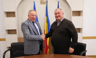 Primarii din Rădășeni și Cornu Luncii au semnat contractul pentru execuția lucrărilor la rețeaua de gaz natural