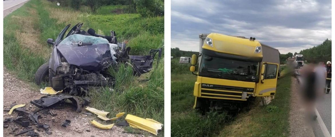 Accident grav pe raza comunei Rădășeni. Un șofer și-a pierdut viața. Coliziune între un autoturism și un autotren