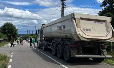 Accident rutier produs în comuna Forăști. Un autocamion s-a ciocnit cu un atelaj hipo. Căruțașul era băut