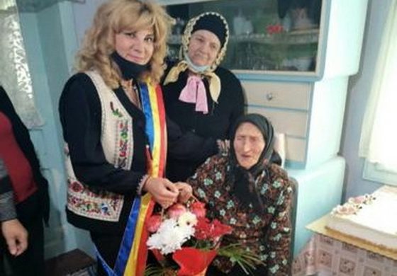 Străbunică centenară în Comuna Baia. Maria Teodorescu ajunge la venerabila vârstă de 100 de ani